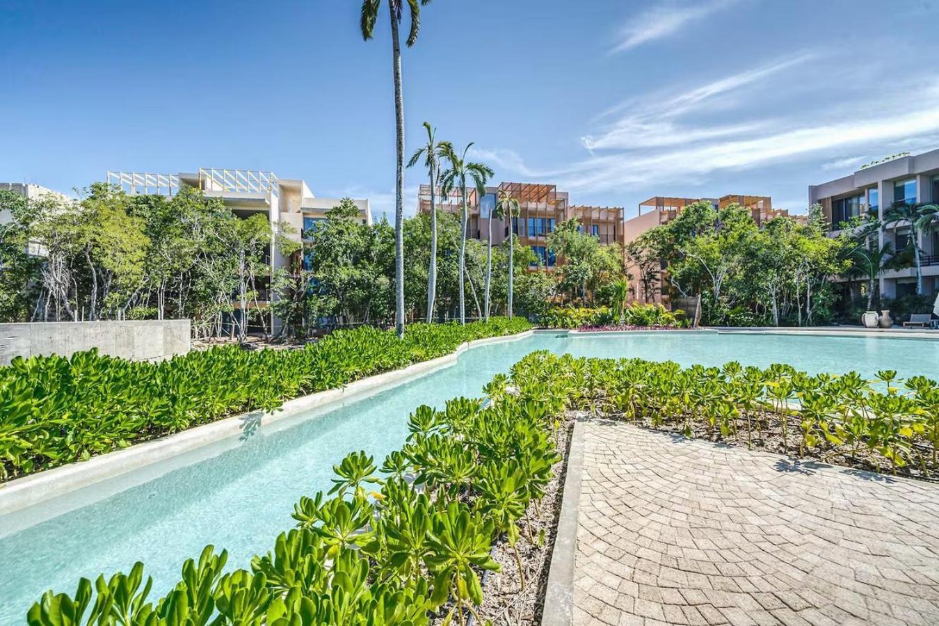 Fast Wi-fi 1br In With Pool, Restaurant, Gym Apartment