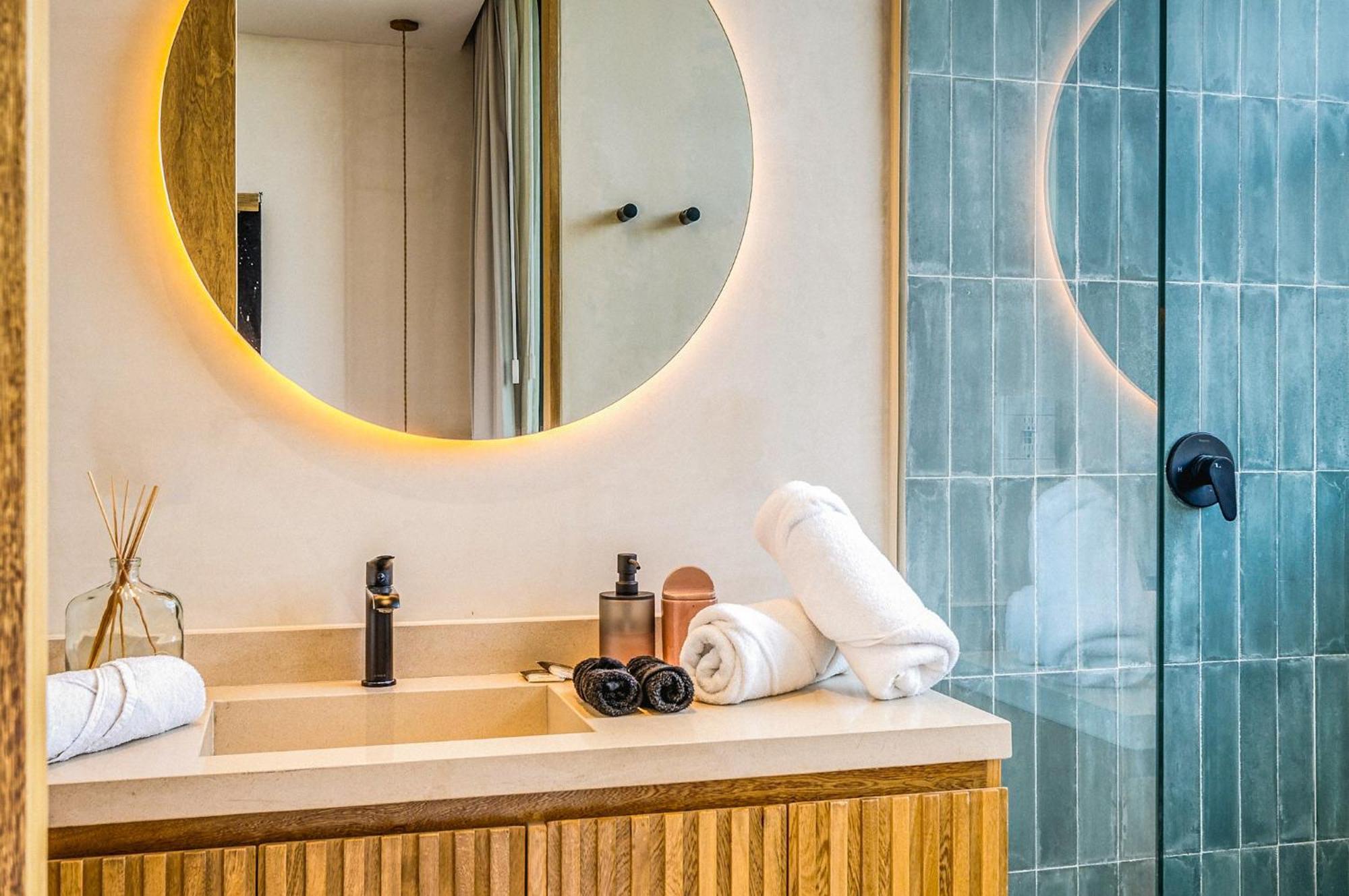 Fast Wi-fi 1br In With Pool, Restaurant, Gym Apartment